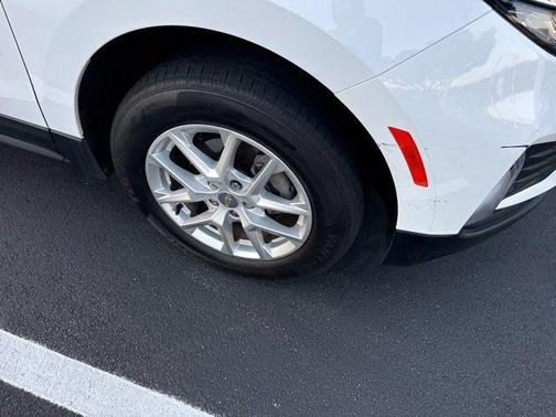 Summit White 2022 Chevrolet Equinox 1LT