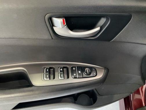 Sangria 2020 Kia Optima LX