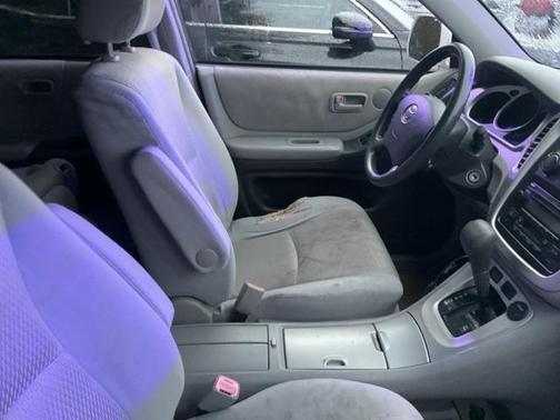 2005 Toyota Highlander Base