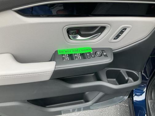 2025 Honda Pilot Touring 8-Passenger