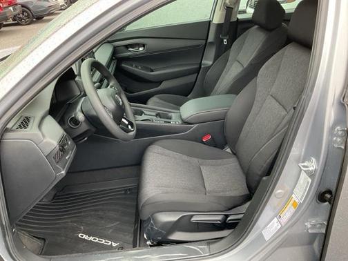 2025 Honda Accord LX 1.5T