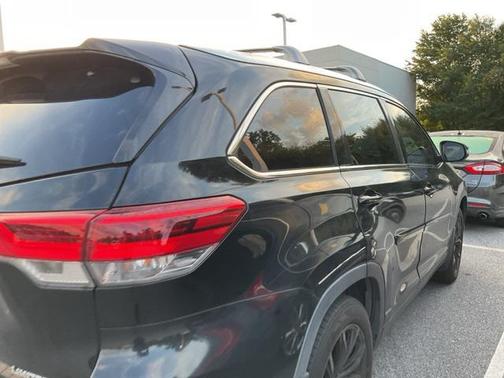 2017 Toyota Highlander Limited Platinum