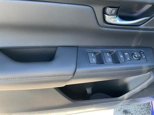 2025 Honda CR-V LX 2WD