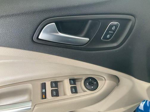 LIGHTNING BLUE METALLIC 2018 Ford Escape SEL