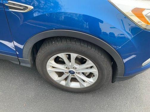 LIGHTNING BLUE METALLIC 2018 Ford Escape SEL