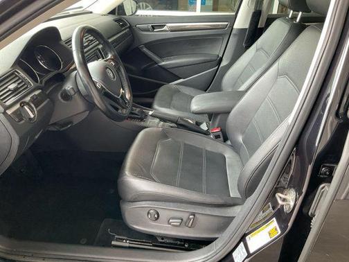 2018 Volkswagen Passat 2.0T SE