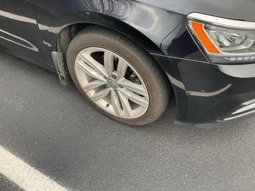 2018 Volkswagen Passat 2.0T SE