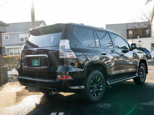 2023 Lexus GX 460 Premium
