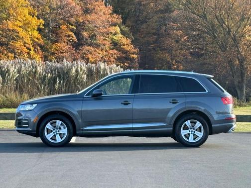 2019 Audi Q7 45 Premium Plus