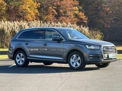 2019 Audi Q7 45 Premium Plus