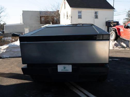 2024 Tesla Cybertruck All-Wheel Drive