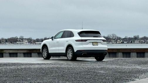 White 2019 Porsche Cayenne Cayenne