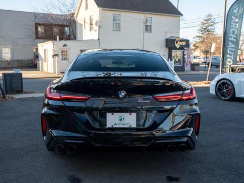 2022 BMW M8 Gran Coupe i