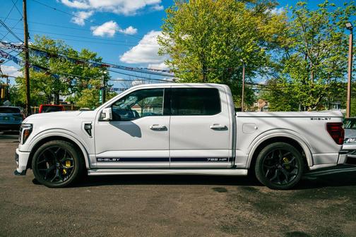 Oxford White 2025 Ford F-150 Lariat