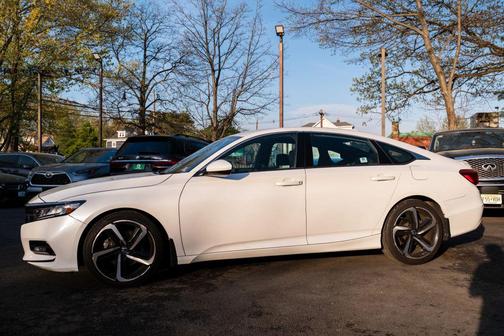 Platinum White Pearl 2019 Honda Accord Sport