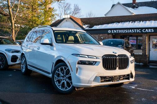 2025 BMW X7 xDrive40i