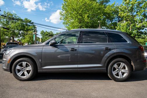 Gray 2019 Audi Q7 45 Premium Plus