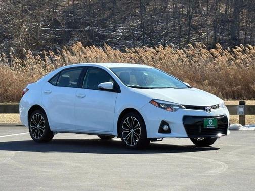 2015 Toyota Corolla S Plus