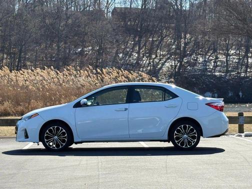 2015 Toyota Corolla S Plus