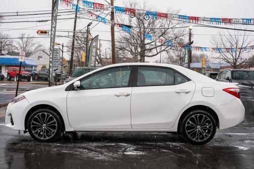 2015 Toyota Corolla S Plus