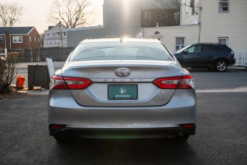 Celestial Silver Metallic 2019 Toyota Camry LE