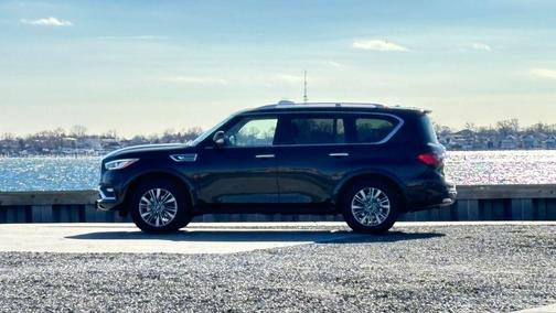 2021 INFINITI QX80 Luxe