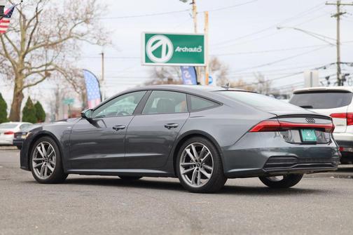 2022 Audi A7 55 Premium Plus