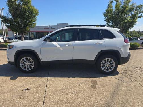 2022 Jeep Cherokee Latitude Lux