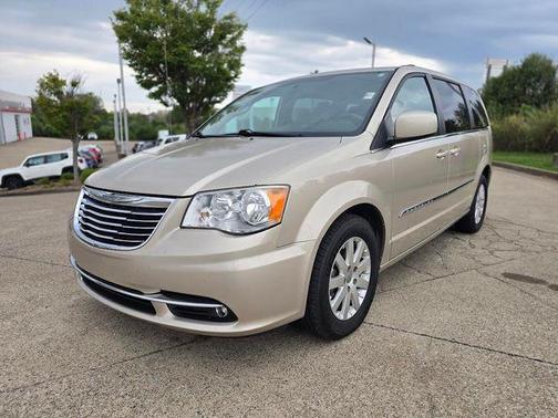 2015 Chrysler Town & Country Touring
