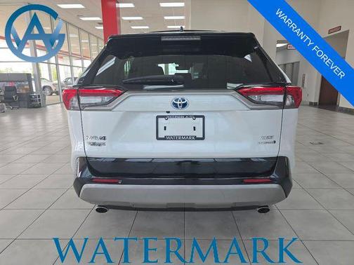 2024 Toyota RAV4 Hybrid SE