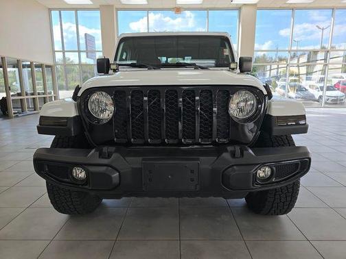 2021 Jeep Gladiator Willys