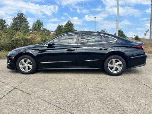 2021 Hyundai SONATA SE