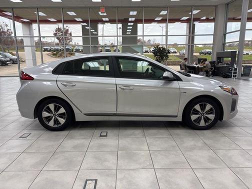 2019 Hyundai IONIQ Plug-In Hybrid Base