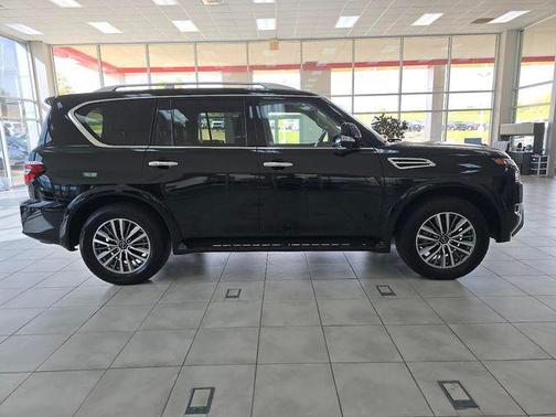 2024 Nissan Armada SL