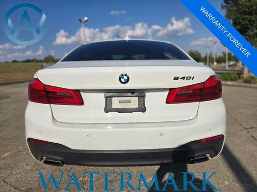 2019 BMW 540 540i