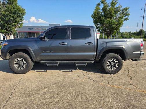 2023 Toyota Tacoma TRD Off-Road