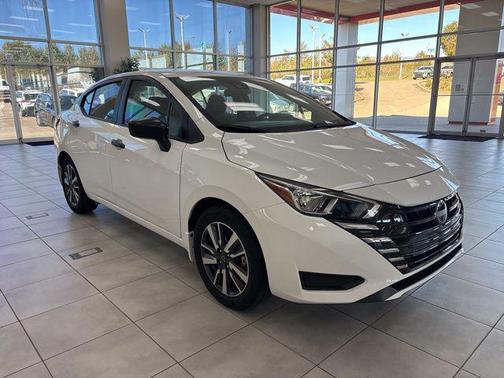 2024 Nissan Versa 1.6 S