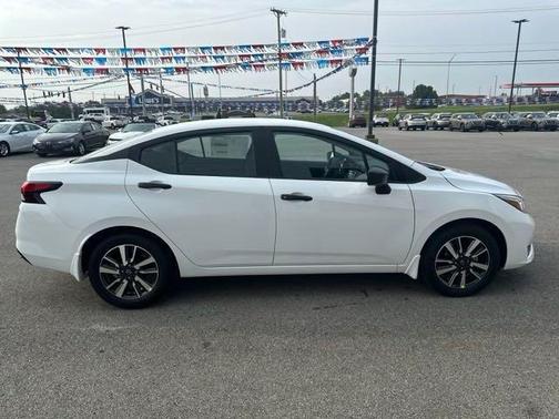 2024 Nissan Versa 1.6 S