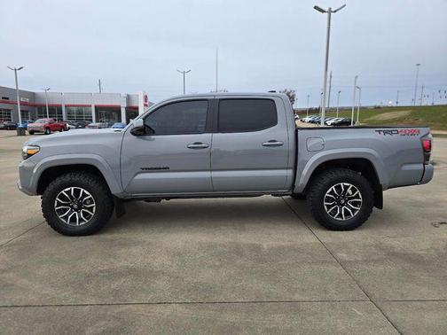 2020 Toyota Tacoma TRD Sport