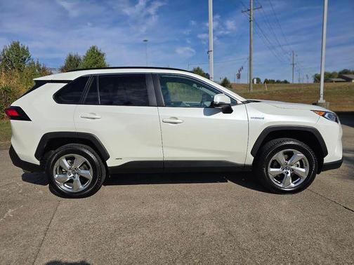 2021 Toyota RAV4 Hybrid XLE Premium