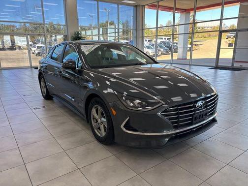 2023 Hyundai SONATA SE