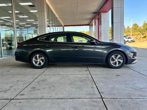2023 Hyundai SONATA SE