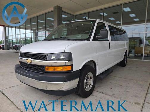 2021 Chevrolet Express 3500 LT