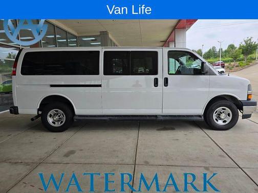 2021 Chevrolet Express 3500 LT