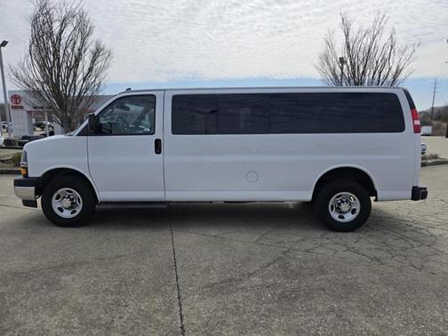 2021 Chevrolet Express 3500 LT