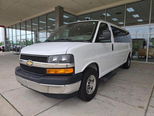 2021 Chevrolet Express 3500 LT