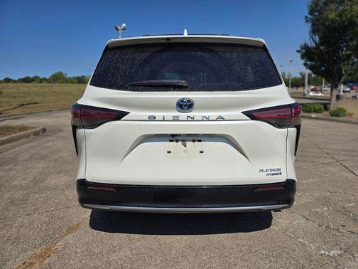 2021 Toyota Sienna Platinum 7 Passenger