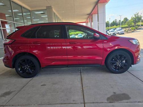 2021 Ford Edge ST Line