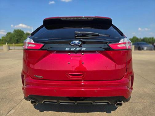 2021 Ford Edge ST Line