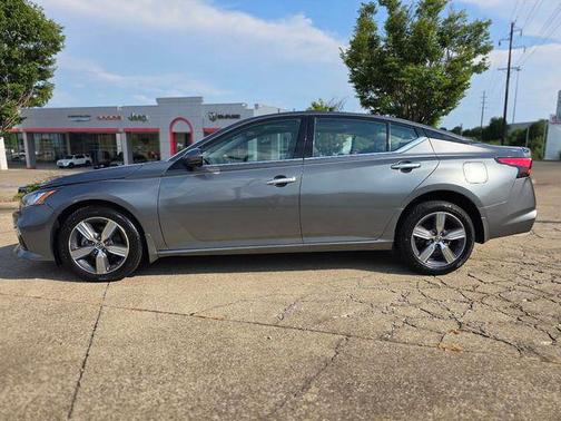 2022 Nissan Altima 2.5 SL